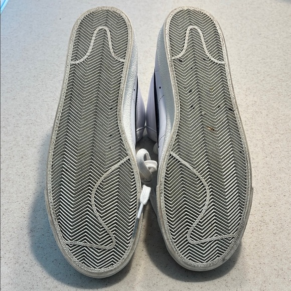 Nike Blazer Mids white and black - Picture 5 of 5